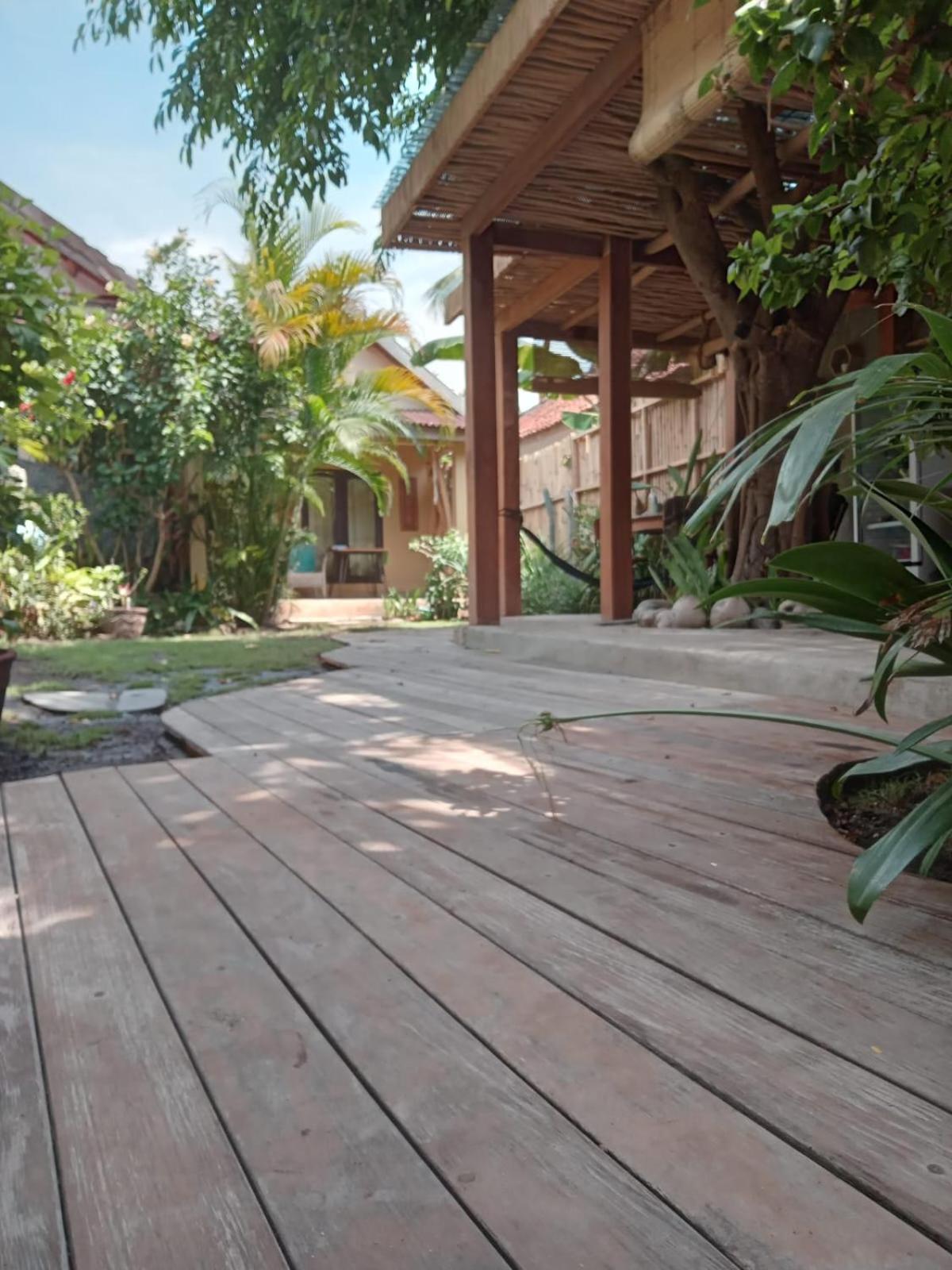 Little Elephant Cottage Gili Trawangan Exterior foto
